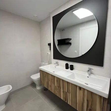 Apartment Lujo En El Centro Con Parking Privado 2 *
