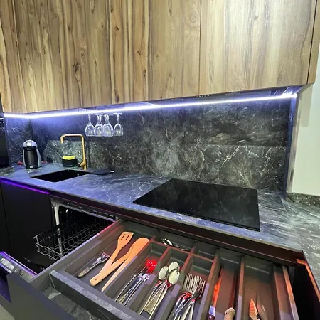 Apartment Lujo En El Centro Con Parking Privado 2