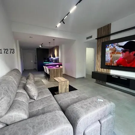 Apartment Lujo En El Centro Con Parking Privado 2